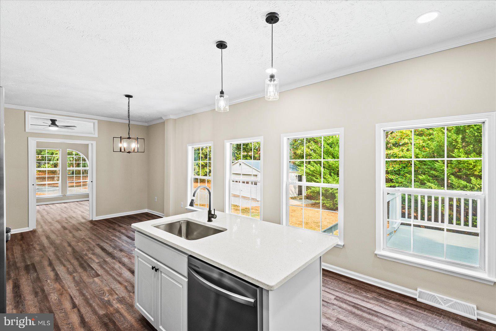 17515 LAKEMONT DRIVE