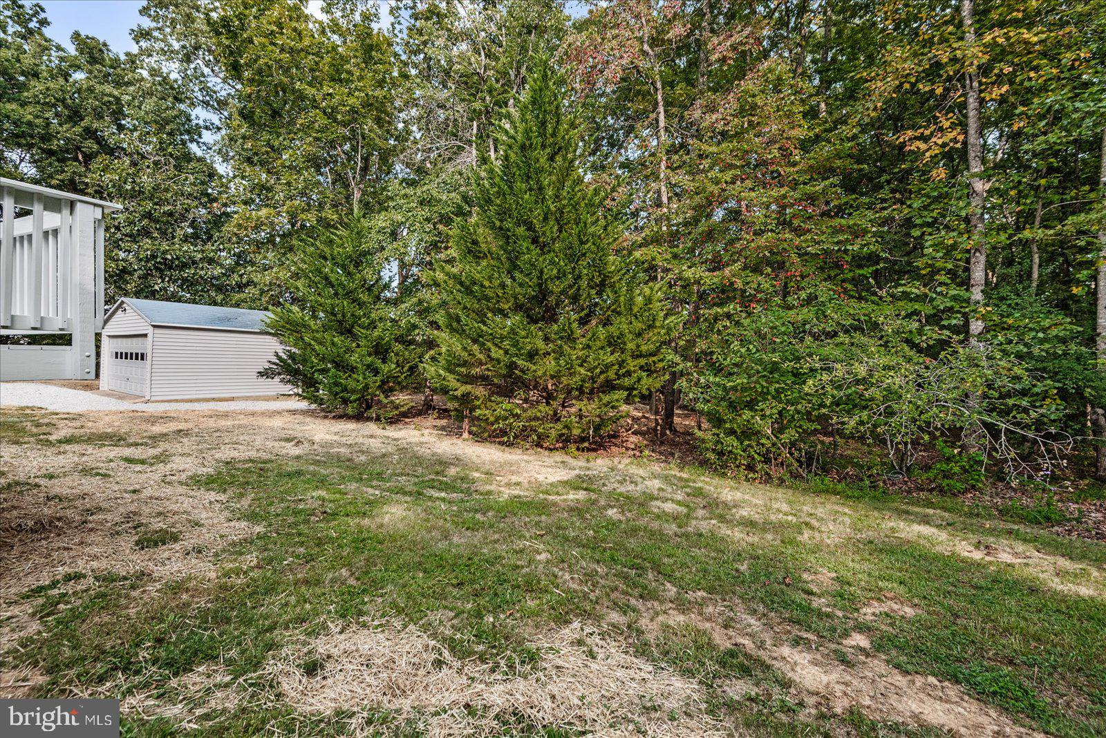 17515 LAKEMONT DRIVE