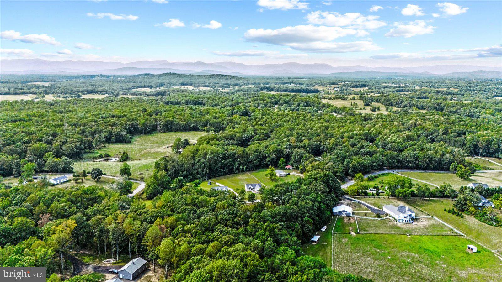 17515 LAKEMONT DRIVE