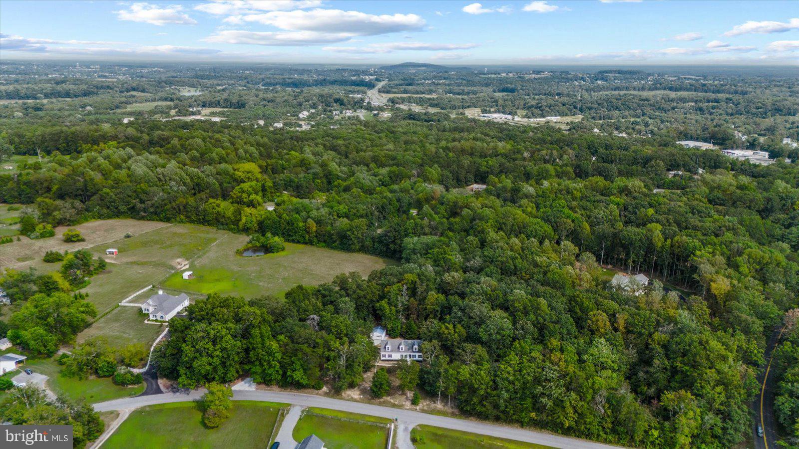 17515 LAKEMONT DRIVE