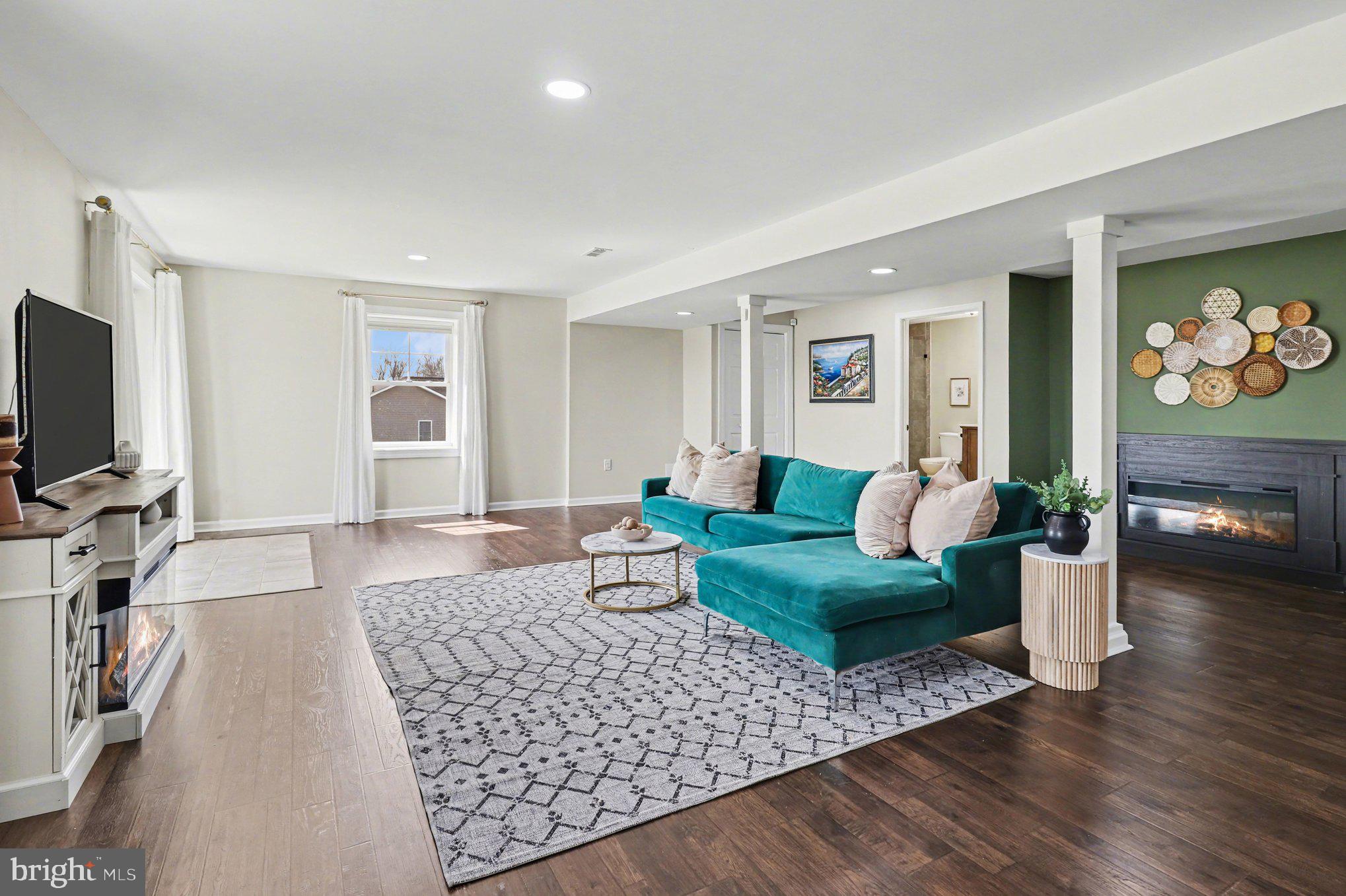 11347 ALVIN LANE