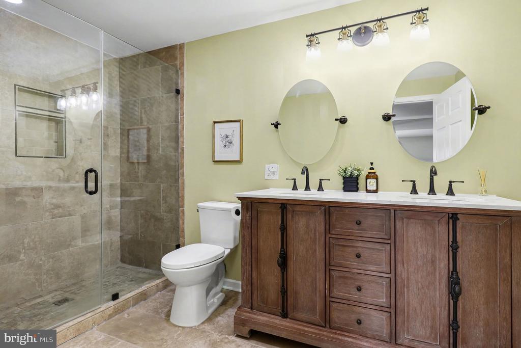11347 ALVIN LANE