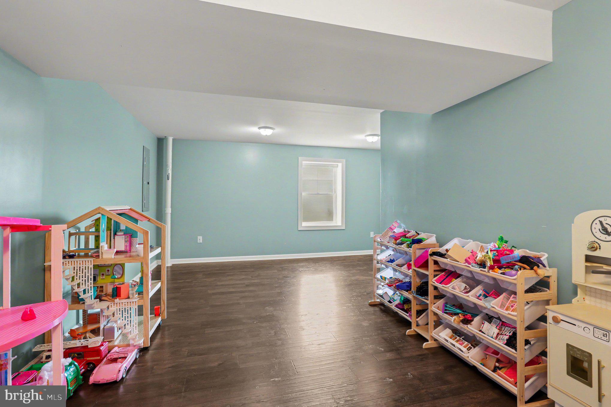 11347 ALVIN LANE
