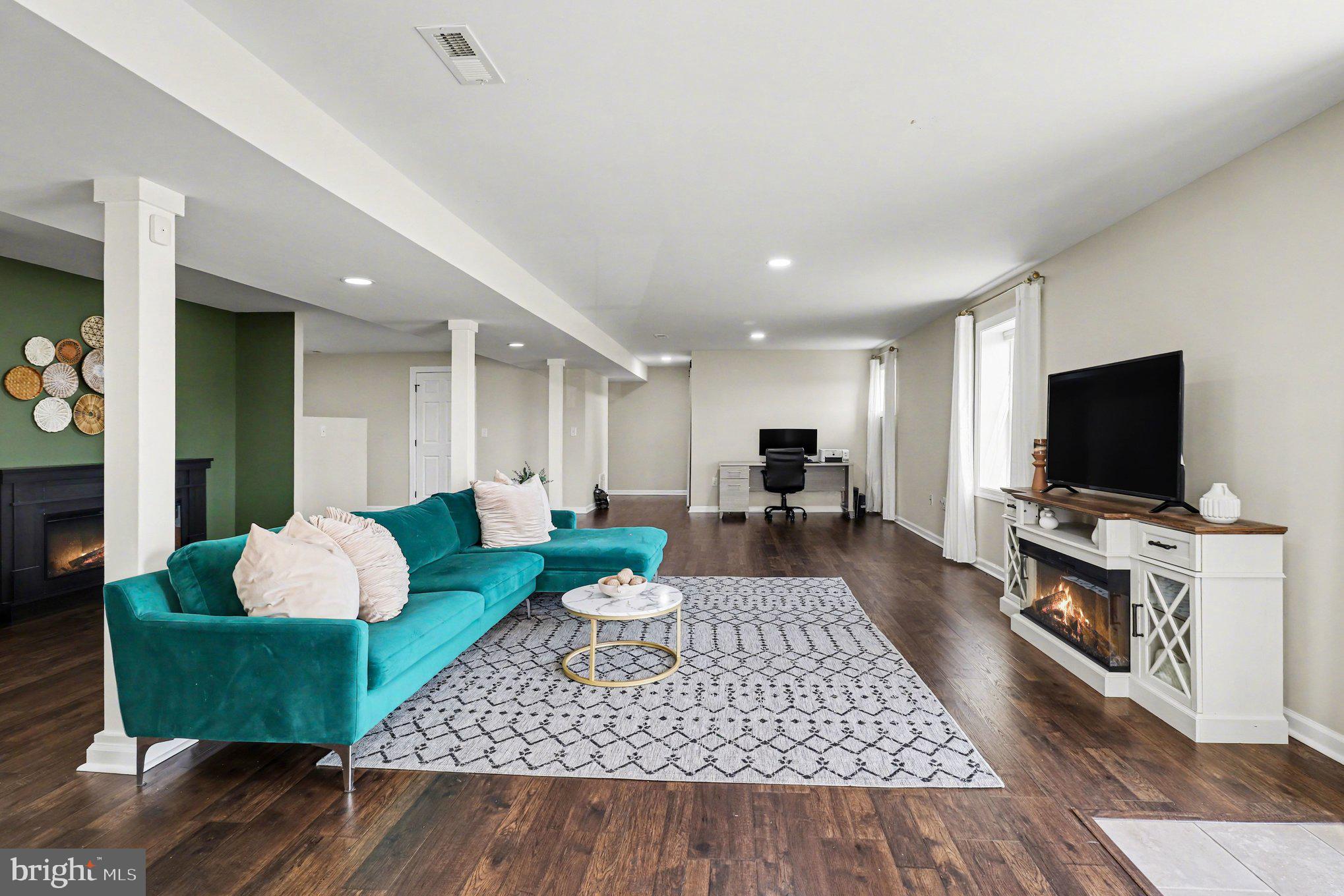 11347 ALVIN LANE