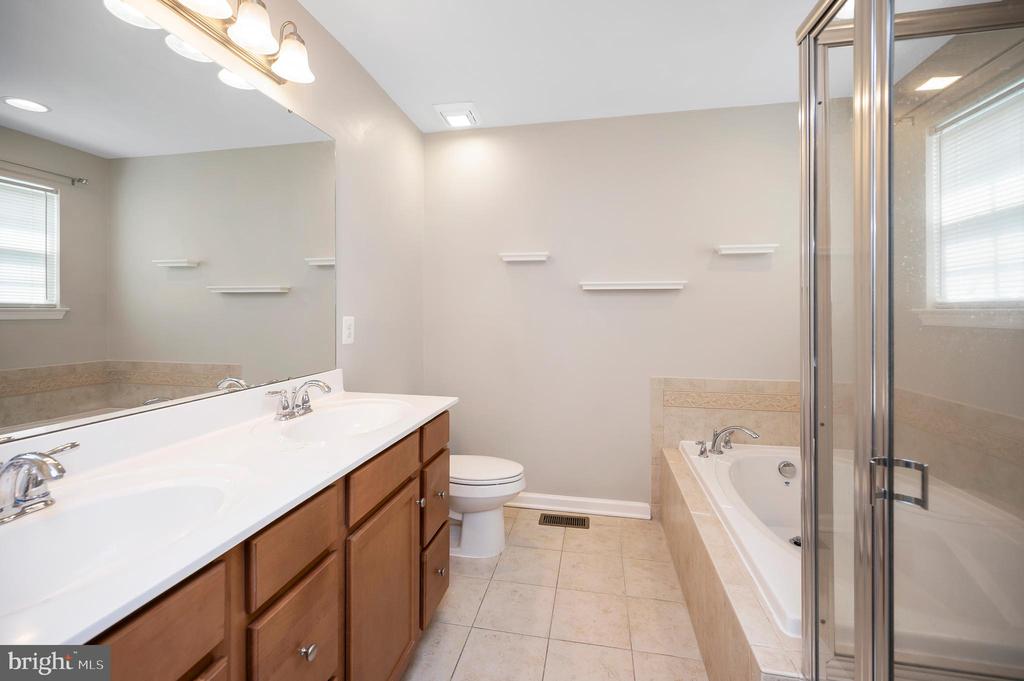 12037 LIVE OAK DRIVE