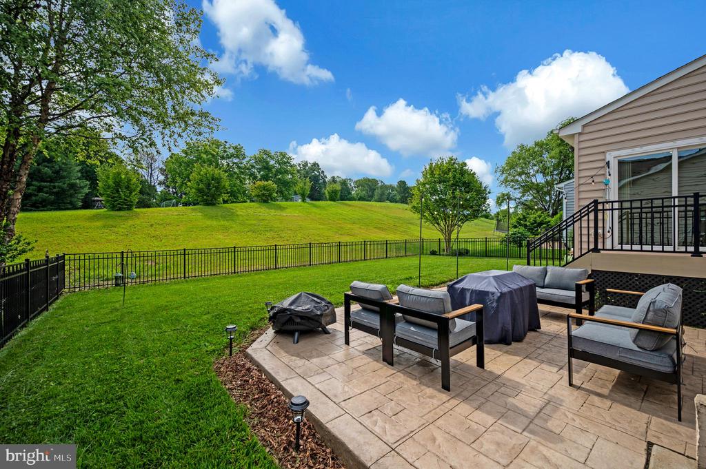 12037 LIVE OAK DRIVE
