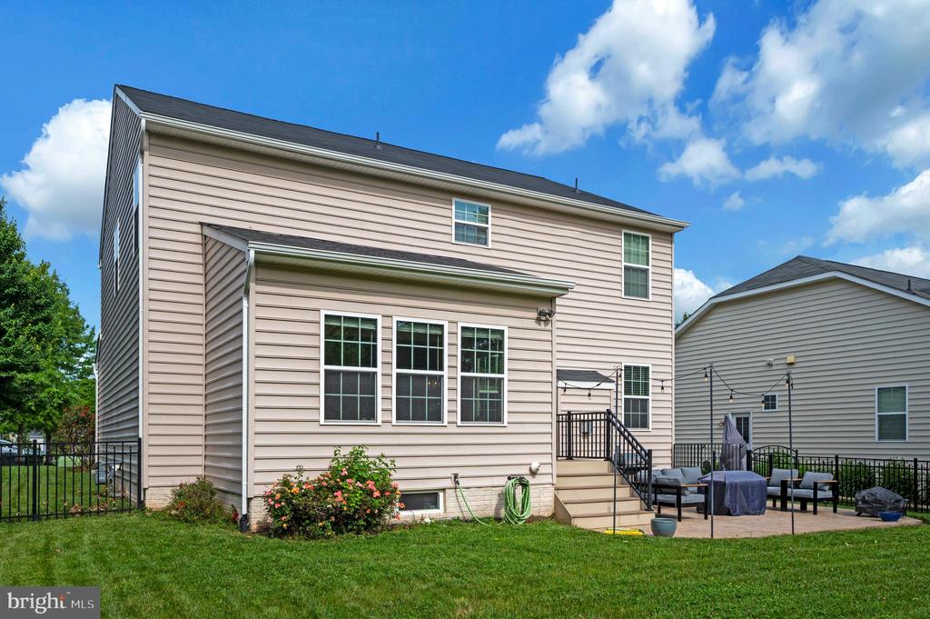 12037 LIVE OAK DRIVE