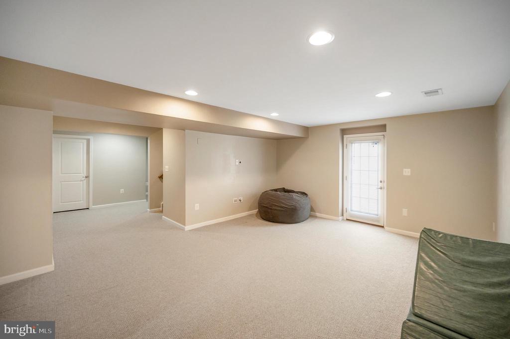 12037 LIVE OAK DRIVE