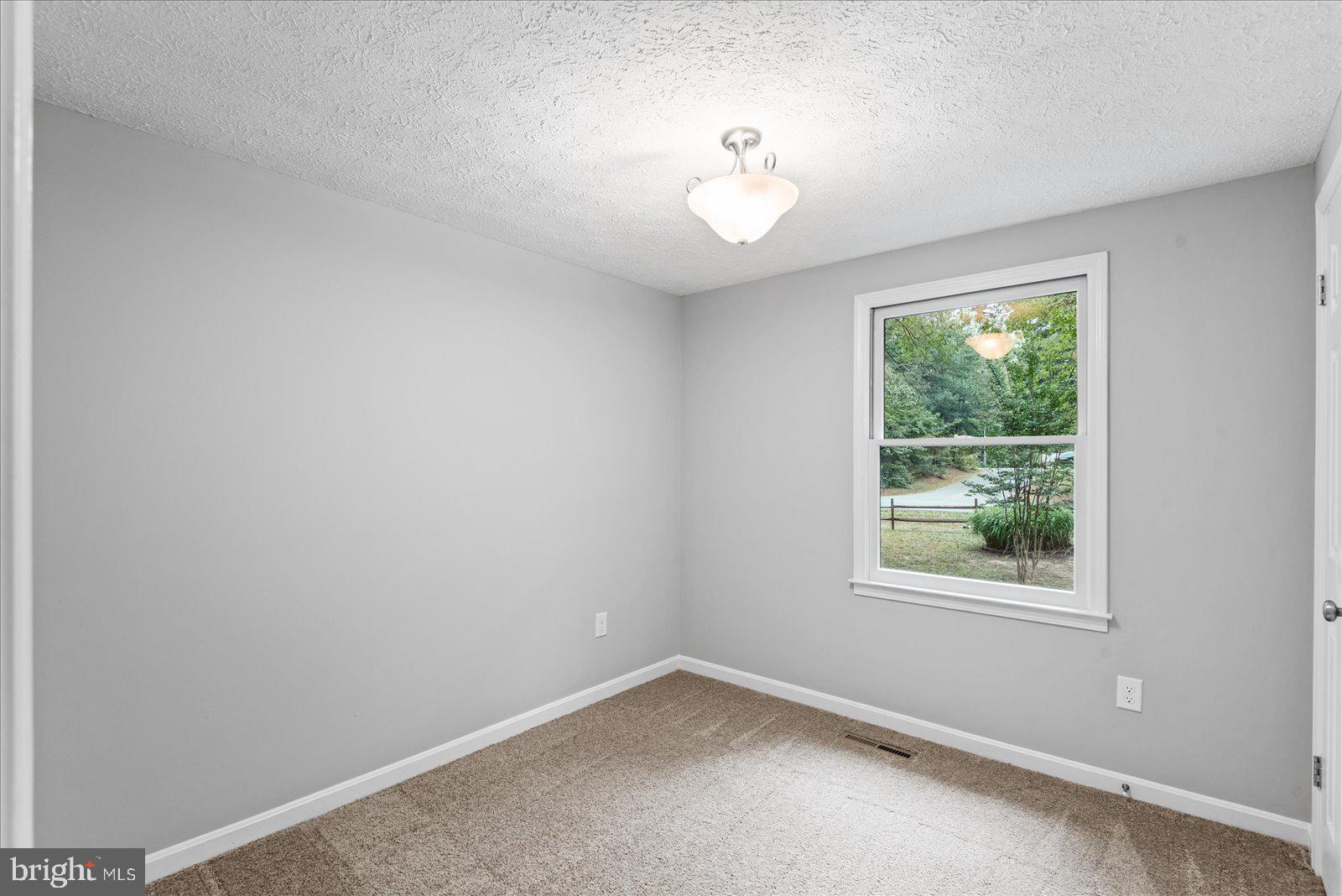 681 WELSH DRIVE