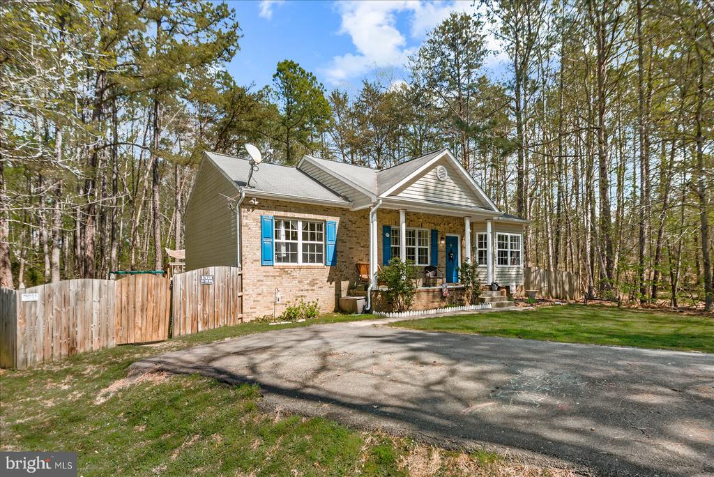 77 GREENWAY CV