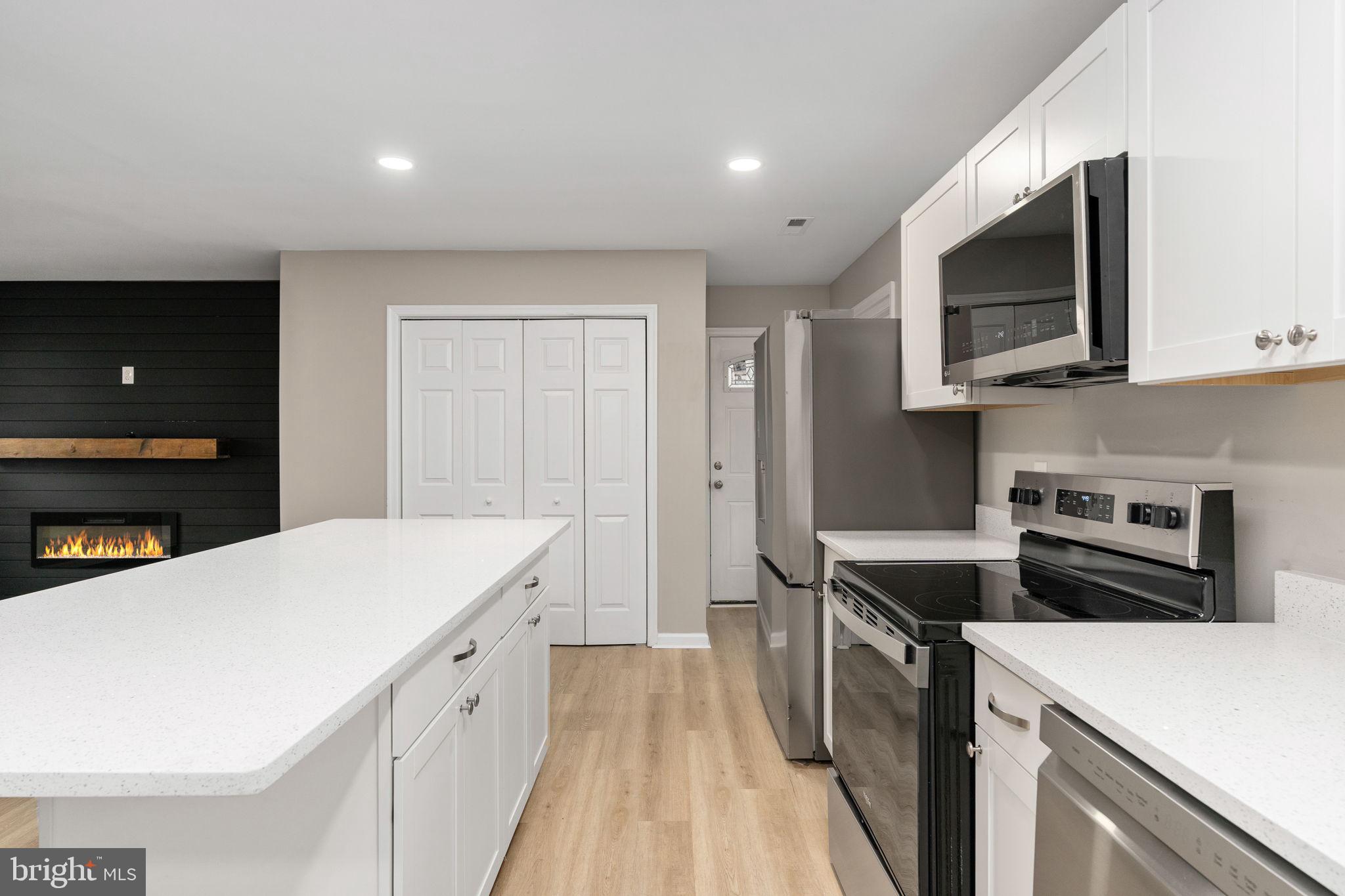 2508 QUAIL OAK DRIVE