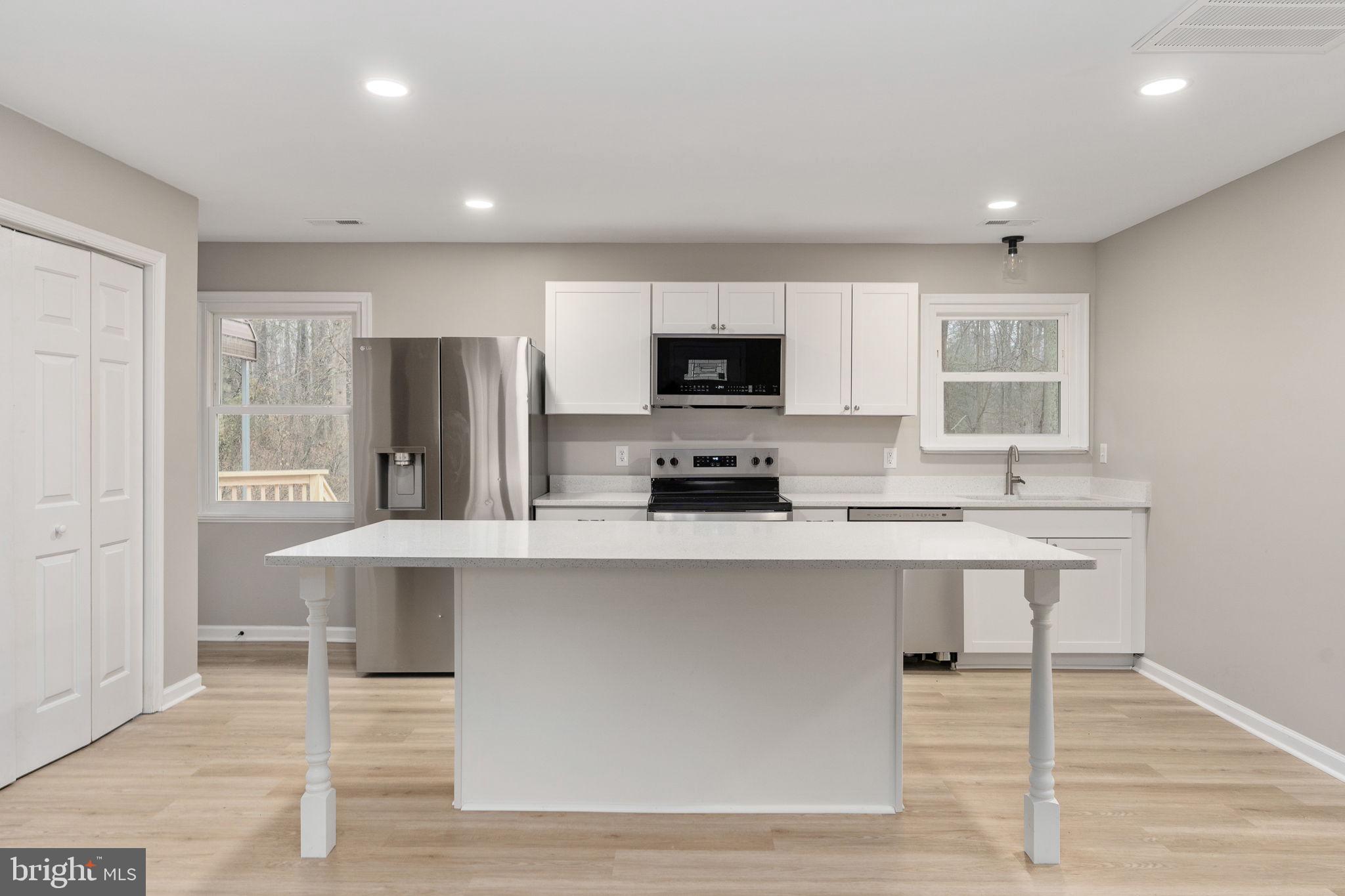 2508 QUAIL OAK DRIVE