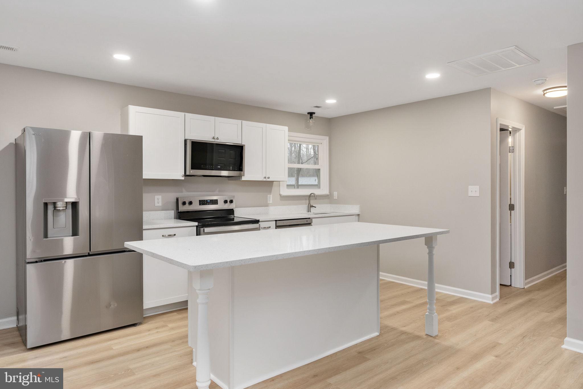 2508 QUAIL OAK DRIVE