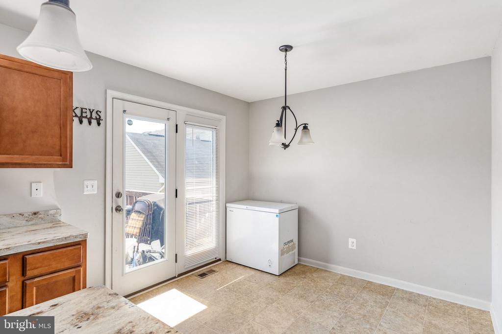7306 STATESMAN BOULEVARD