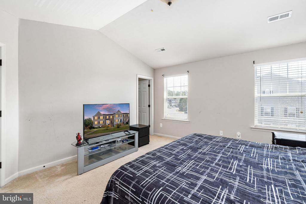 7306 STATESMAN BOULEVARD