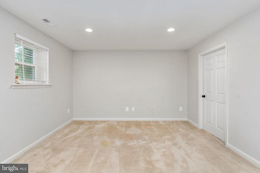 7306 STATESMAN BOULEVARD