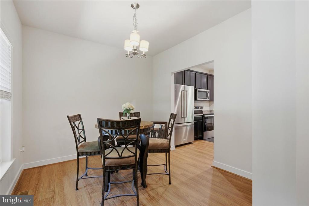 222 SEA CLIFF DRIVE