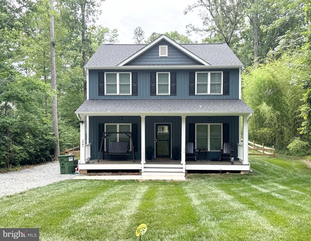 222 SEA CLIFF DRIVE