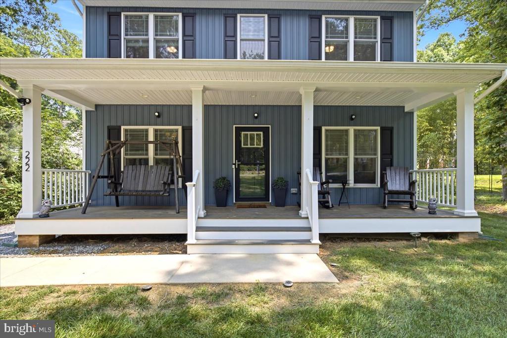 222 SEA CLIFF DRIVE