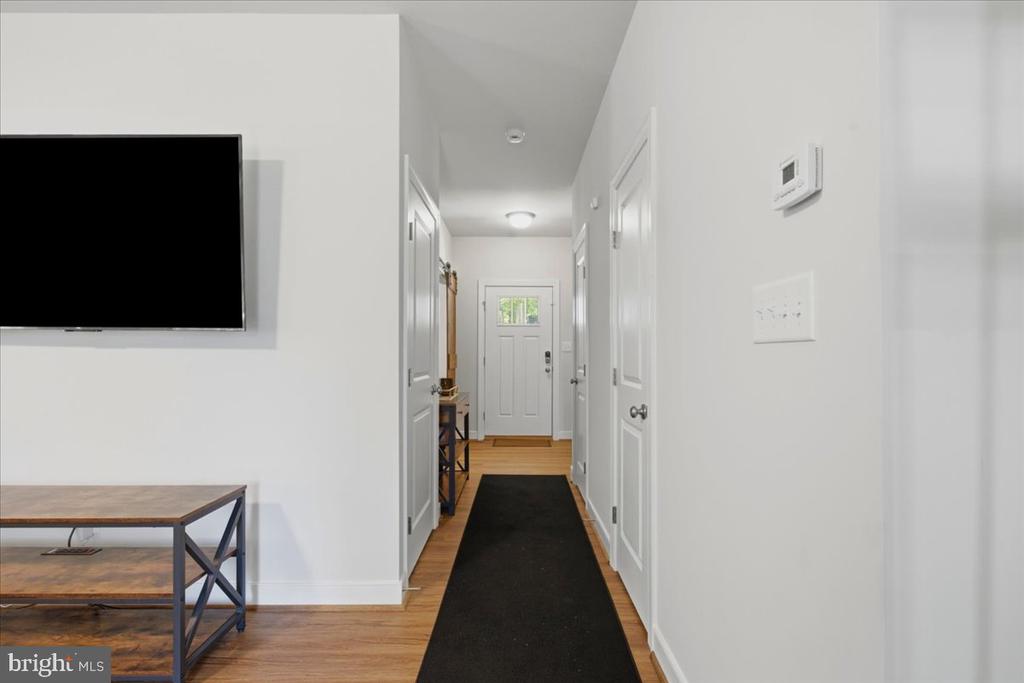 222 SEA CLIFF DRIVE