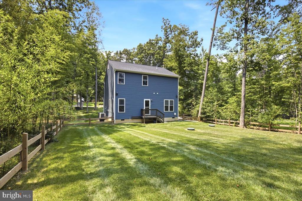 222 SEA CLIFF DRIVE