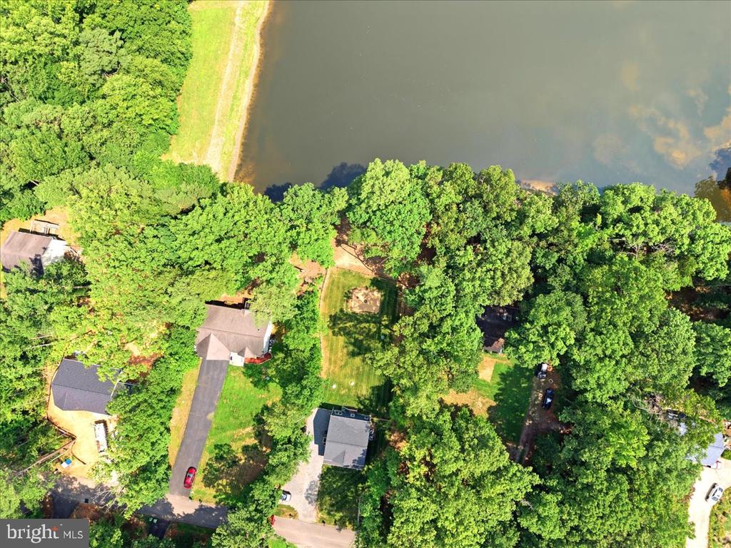 222 SEA CLIFF DRIVE