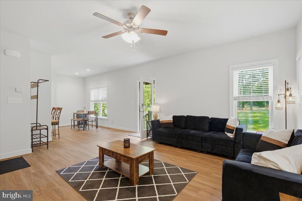 222 SEA CLIFF DRIVE