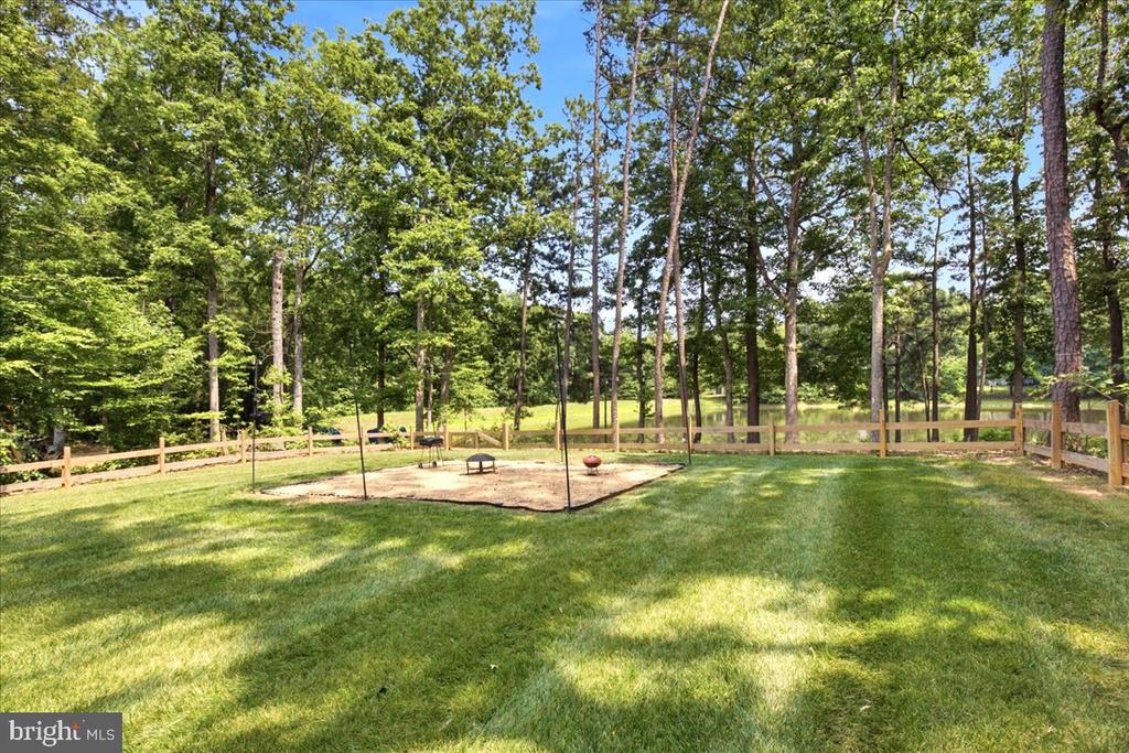 222 SEA CLIFF DRIVE