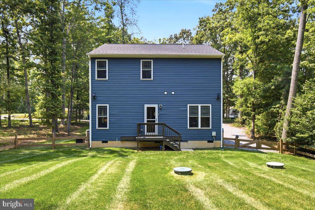 222 SEA CLIFF DRIVE