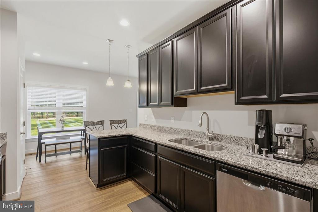 222 SEA CLIFF DRIVE