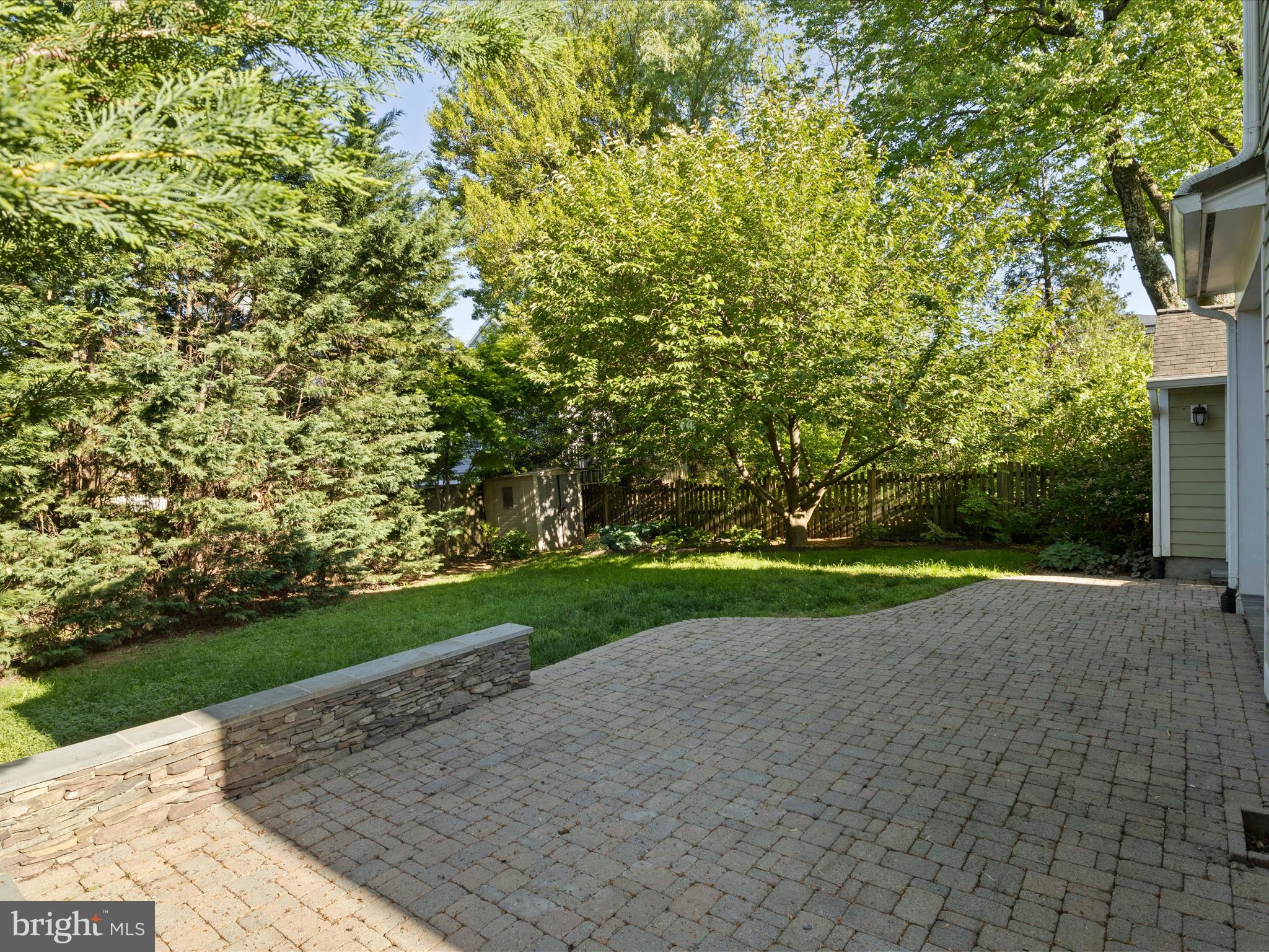 106 W MARSHALL STREET