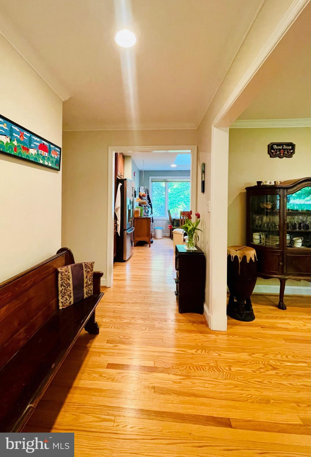 300 W COLUMBIA STREET