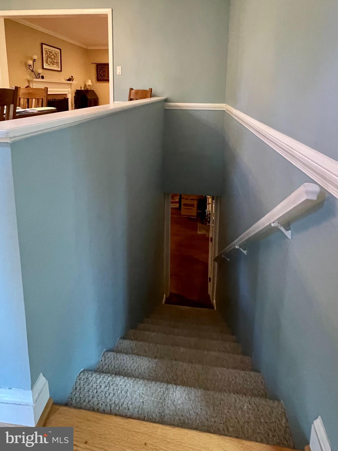 300 W COLUMBIA STREET