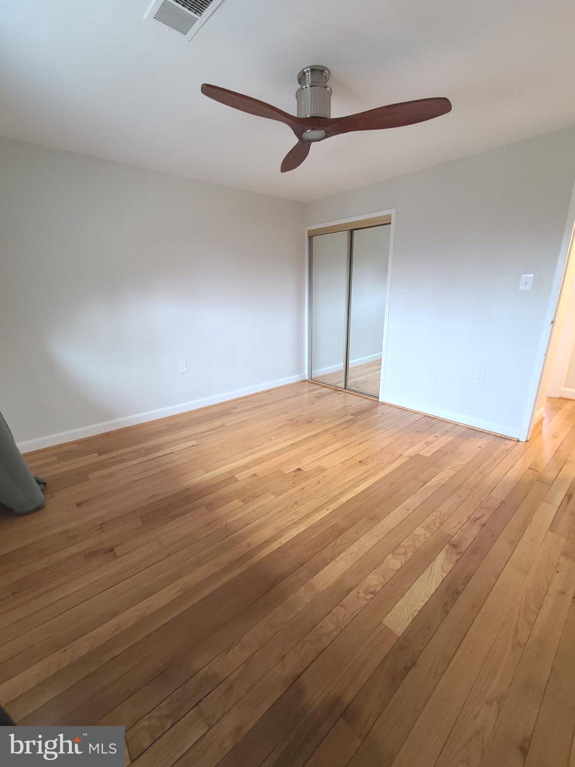 220 S VIRGINIA AVENUE