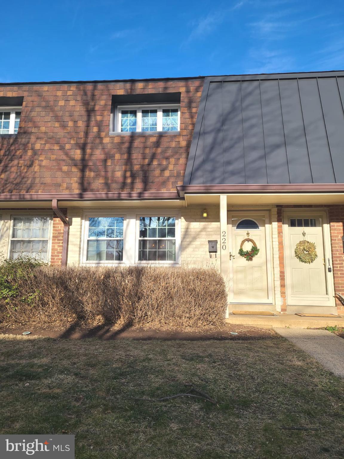 220 S VIRGINIA AVENUE