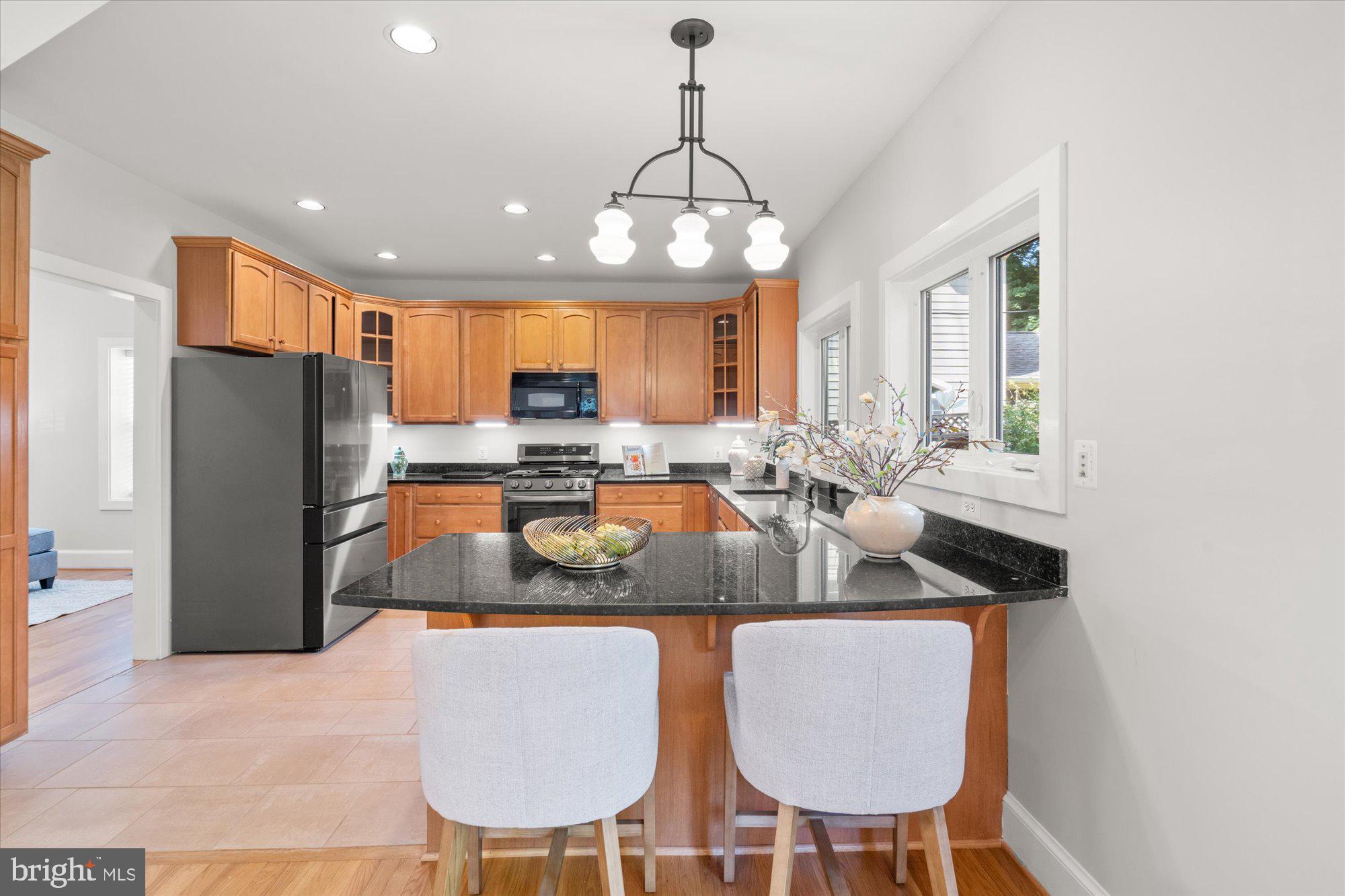 202 W GEORGE MASON ROAD