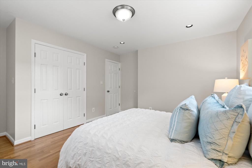202 W GEORGE MASON ROAD