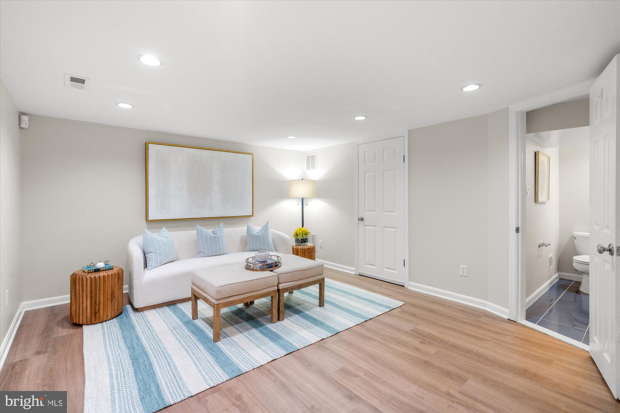 202 W GEORGE MASON ROAD