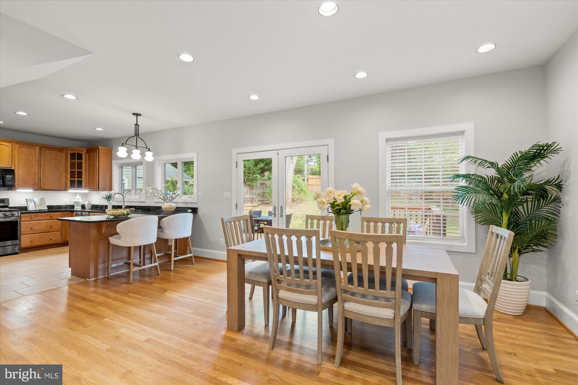 202 W GEORGE MASON ROAD