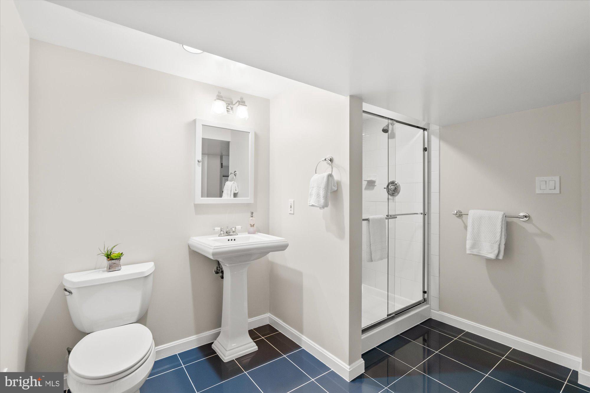 202 W GEORGE MASON ROAD