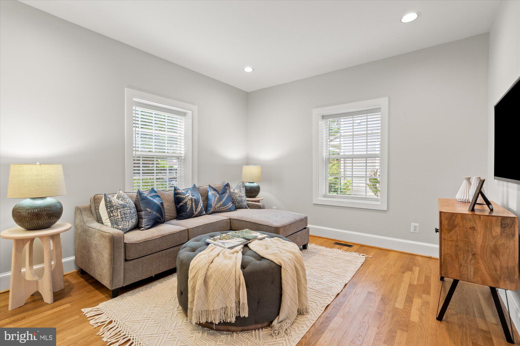 202 W GEORGE MASON ROAD