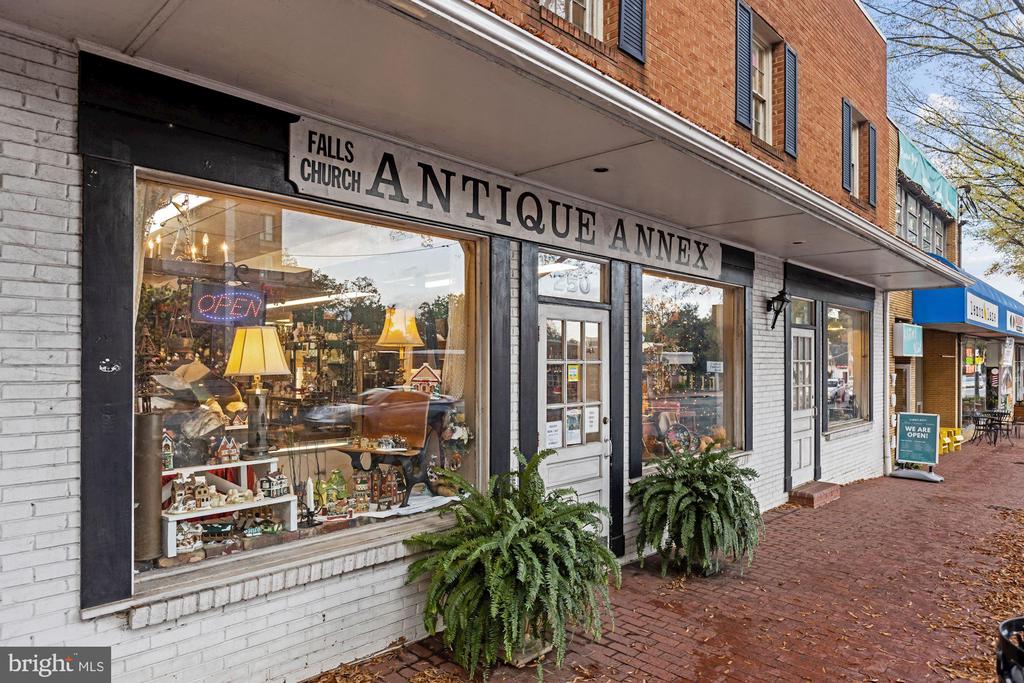 444 W BROAD STREET 230