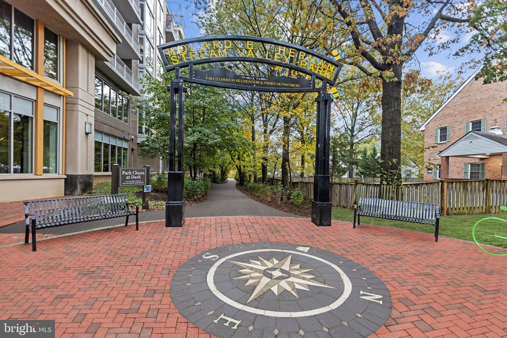 444 W BROAD STREET 230