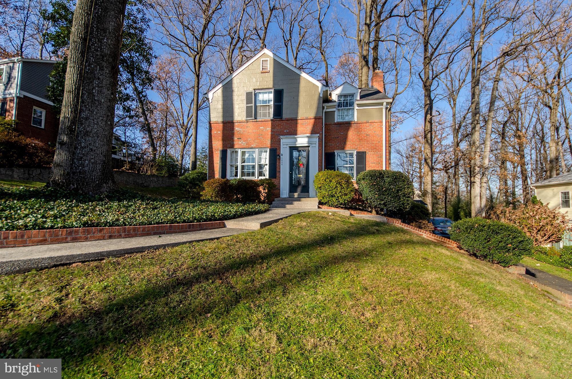 1308 TRACY PLACE