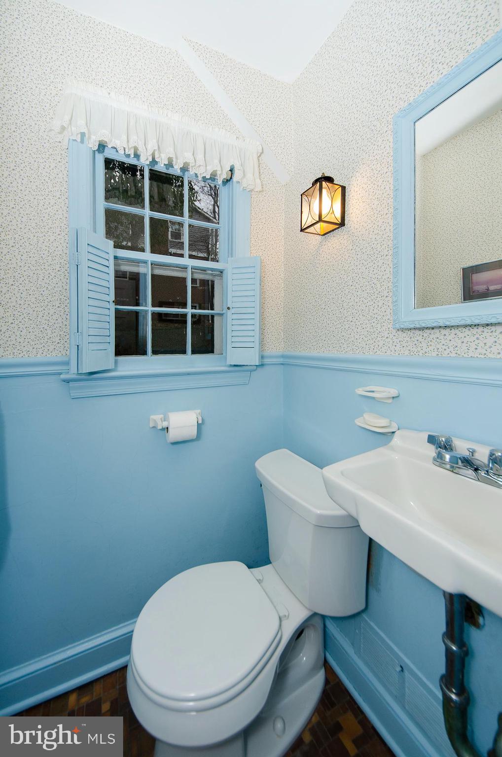 1308 TRACY PLACE