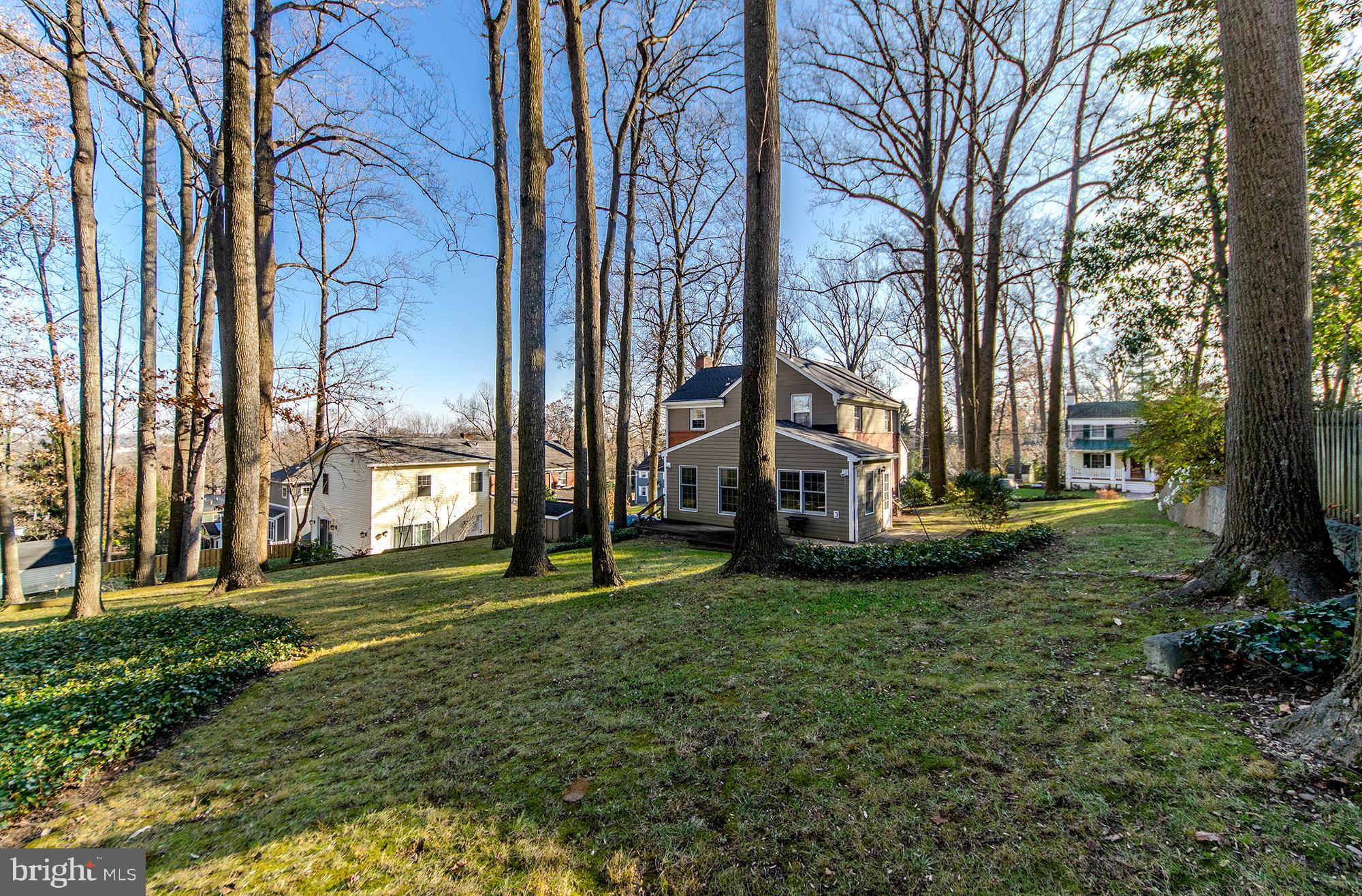 1308 TRACY PLACE