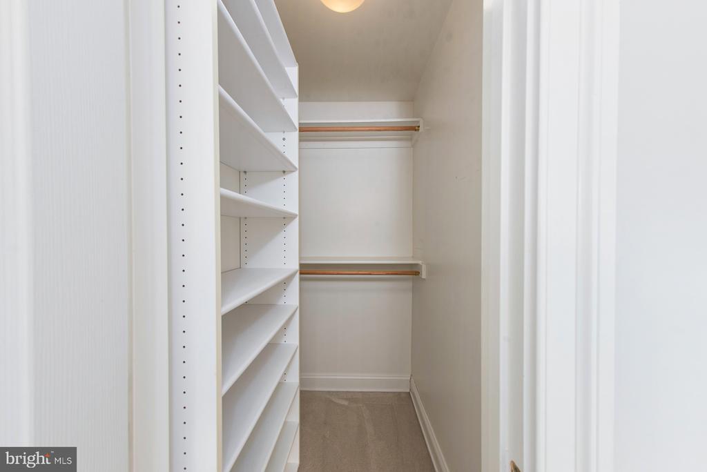 101 GRESHAM PLACE