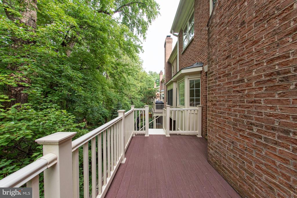 101 GRESHAM PLACE