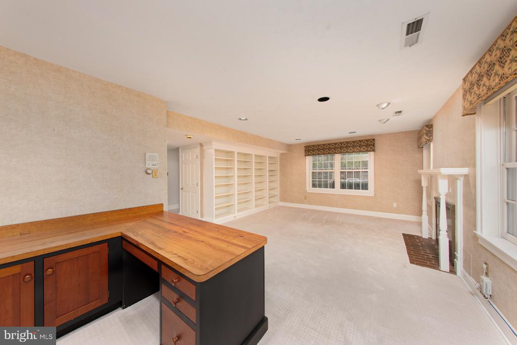 101 GRESHAM PLACE