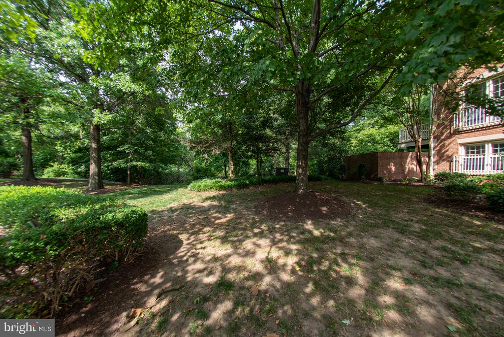101 GRESHAM PLACE